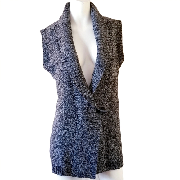 Black Tape_ Cable Knit Grey Sleeveless Vest Top - Picture 2 of 11